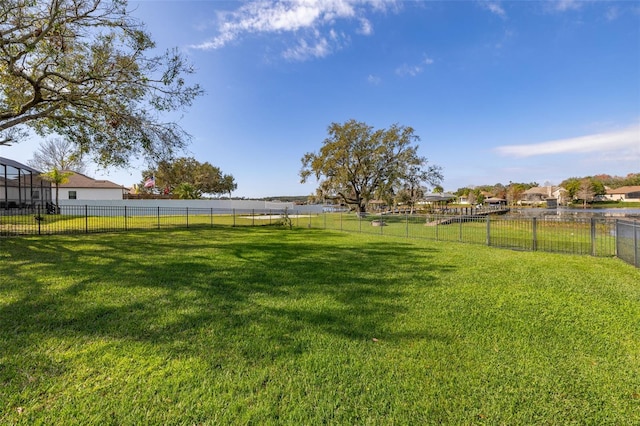 view of yard with a rural view