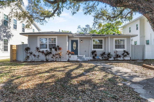 view of front facade with a front yard