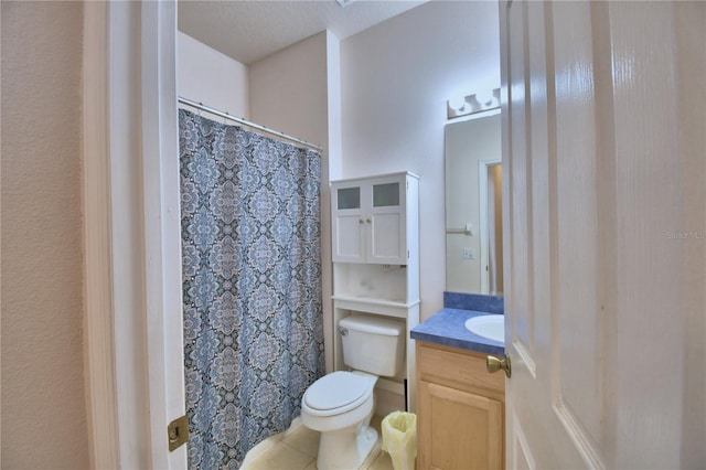 500 Monroe Cir, Davenport, FL 33896 - bathroom featuring vanity, tile patterned floors, toilet, and curtained shower