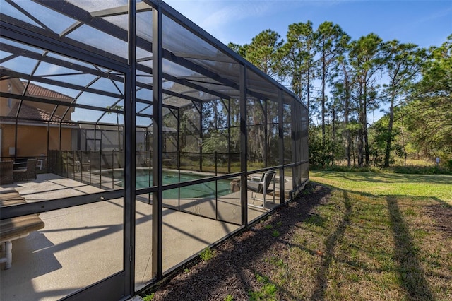 113 Tiger Lily Ct, Davenport, FL 33837 - view of patio featuring an outdoor pool