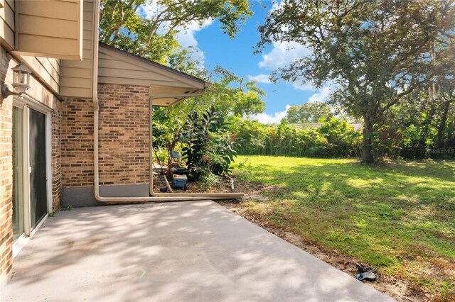 406 Oak Haven Dr Unit 406, Altamonte Springs, FL 32701 - exterior space with a patio area