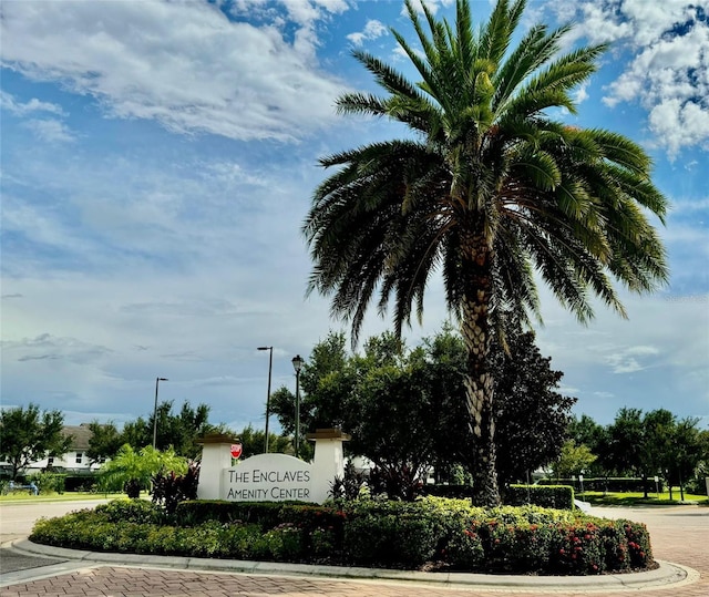 view of community / neighborhood sign