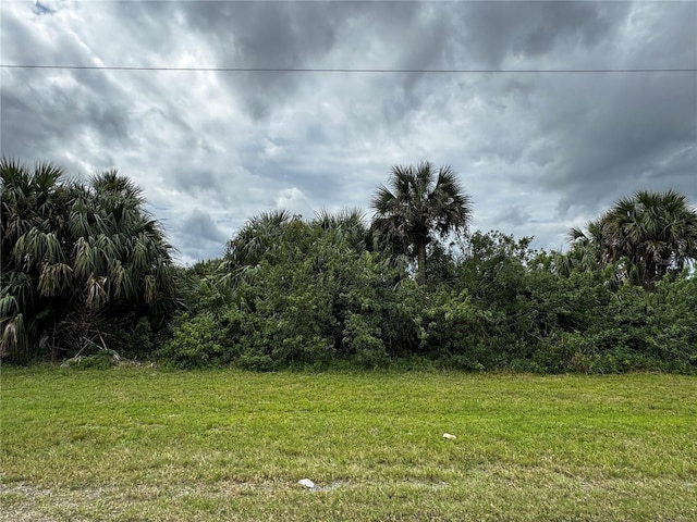 Listing photo 2 for 1940 Madden Ave SW, Palm Bay FL 32908