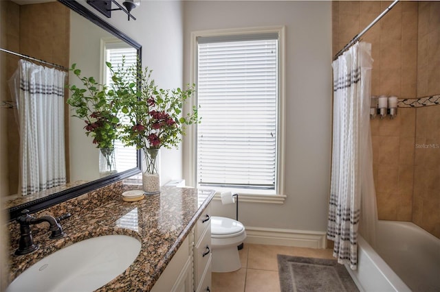 full bathroom featuring vanity, baseboards, tile patterned floors, toilet, and shower / tub combo with curtain