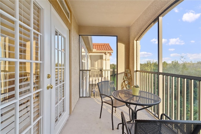 view of sunroom / solarium