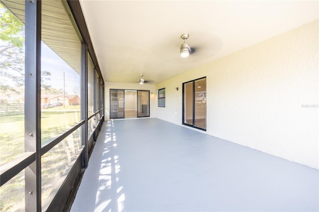 2931 Chilton St, Deltona, FL 32738 - unfurnished sunroom featuring a ceiling fan