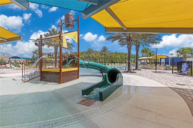 7793 Clove Hitch Way, Orlando, FL 32832 - communal playground with fence