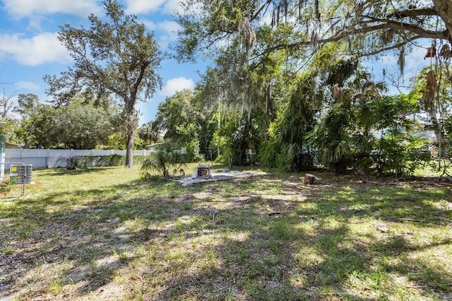 view of yard featuring fence