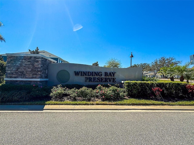 view of community / neighborhood sign