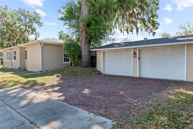 view of detached garage