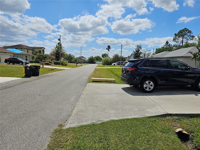 633 Kangaroo Dr, Kissimmee, FL 34759 - view of road