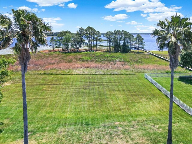 view of yard with a water view