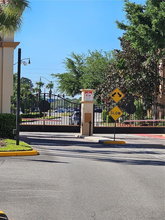 2921 Puerta Del Sol Blvd, Kissimmee, FL 34744 - view of gate