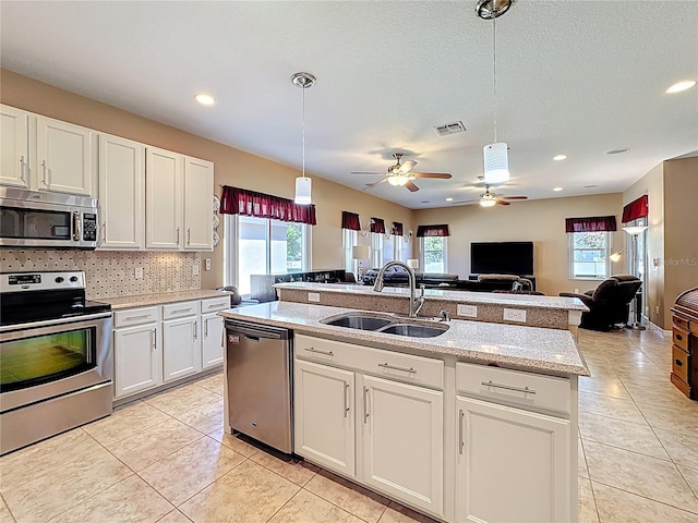 1915 Acacia Dr, Kissimmee, FL 34758 - photo 18