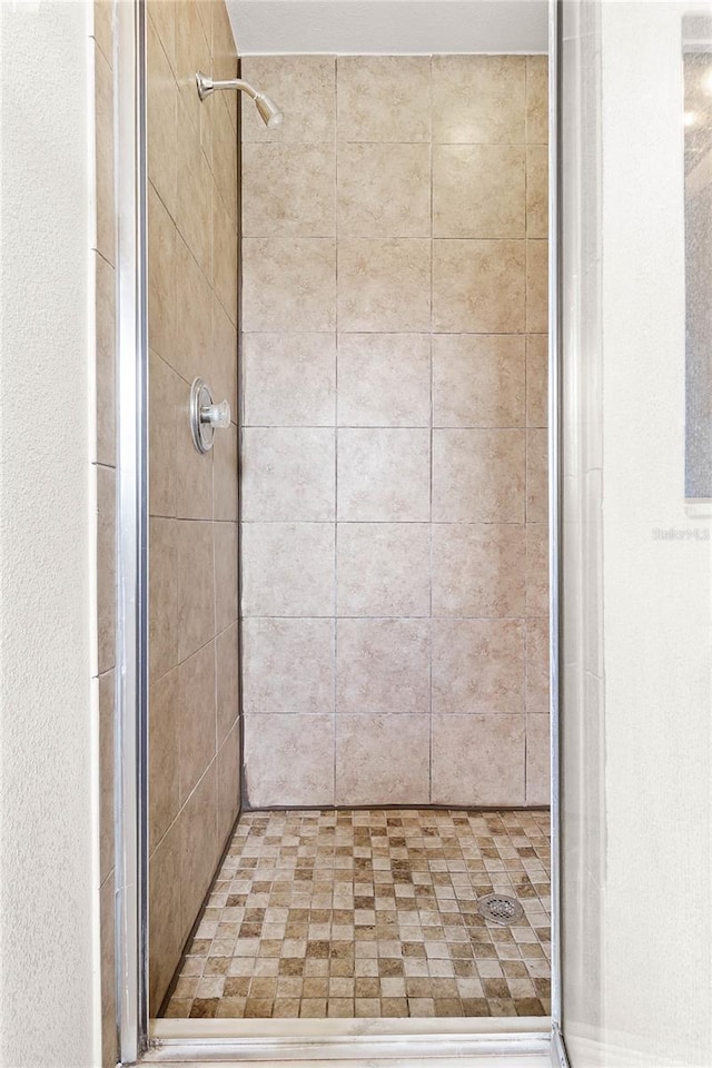 1149 S Beach Cir, Kissimmee, FL 34746 - bathroom with a stall shower