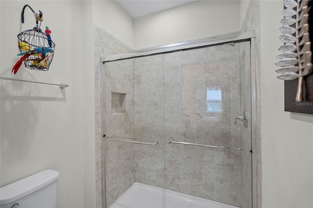 510 Captiva Dr, Davenport, FL 33896 - bathroom featuring toilet and a stall shower