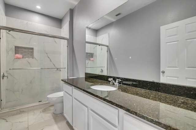 2566 Trielle Ave, Kissimmee, FL 34741 - bathroom featuring marble finish floor, a marble finish shower, toilet, recessed lighting, and vanity