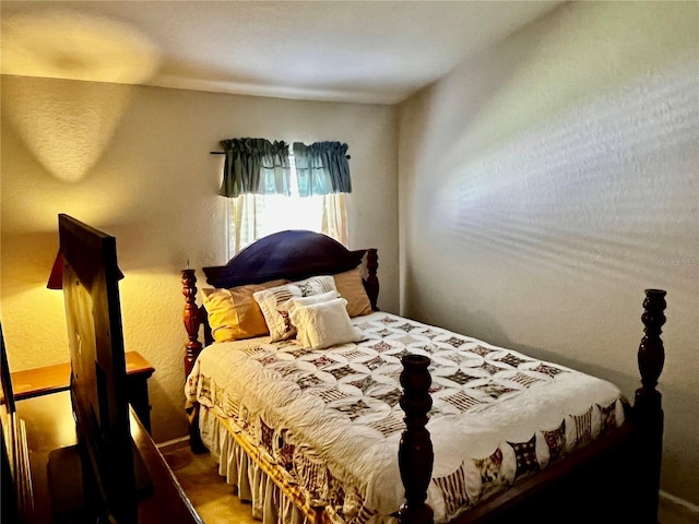 2920 River Birch Dr, Kissimmee, FL 34741 - bedroom featuring a textured wall