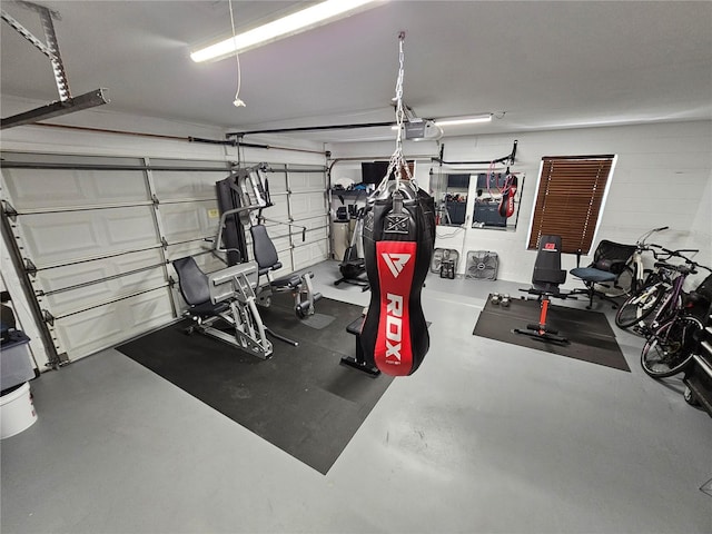 1999 Sir Lancelot Cir, Saint Cloud, FL 34772 - garage with a garage door opener