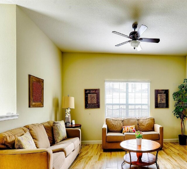 4811 Brier Rose Ln, Kissimmee, FL 34746 - photo 3