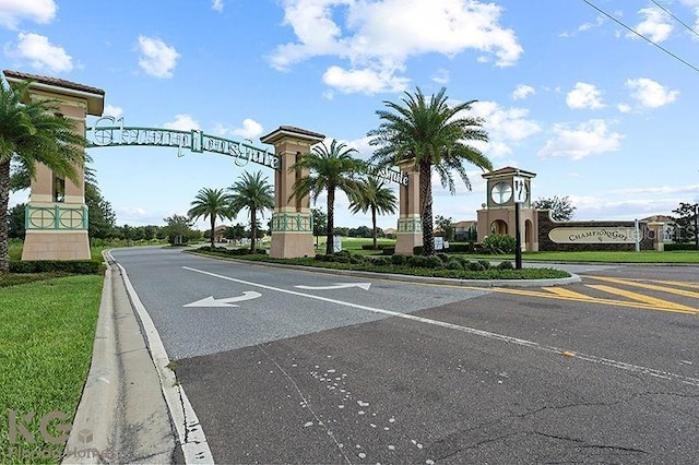 9075 Dogleg Dr, Davenport, FL 33896 - view of street featuring curbs