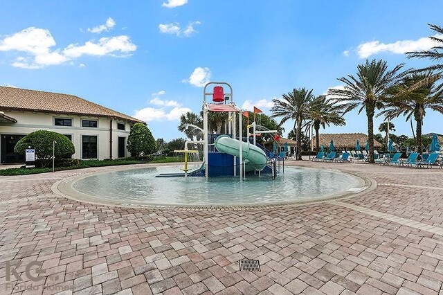 9075 Dogleg Dr, Davenport, FL 33896 - view of playground