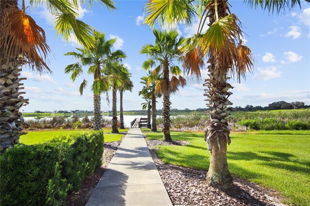 808 Waterfern Trail Dr, Auburndale, FL 33823