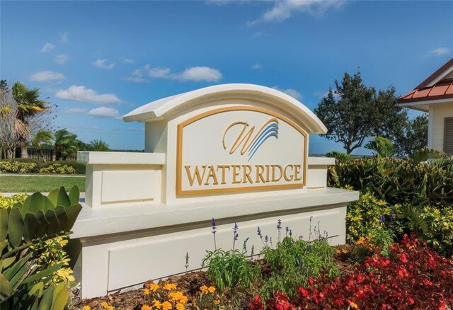808 Waterfern Trail Dr, Auburndale, FL 33823