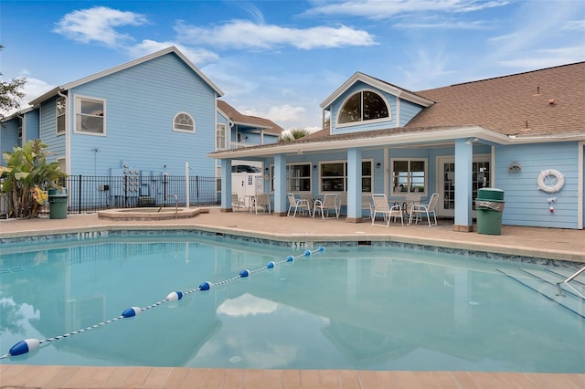 2745 N Poinciana Blvd Unit 65, Kissimmee, FL 34746 - community pool with fence and a patio
