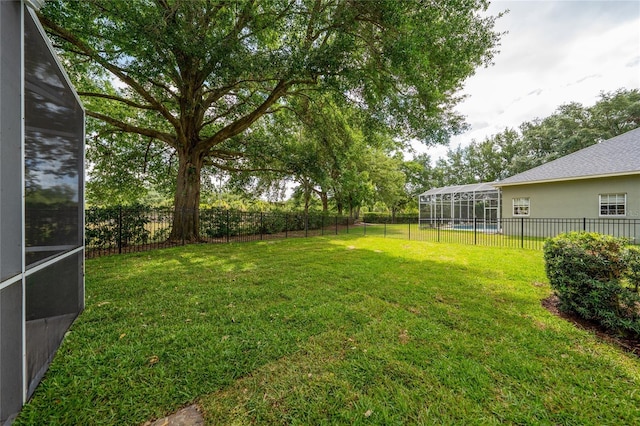 9509 Baycliff Ct, Orlando, FL 32836 - view of yard with a lanai and a pool