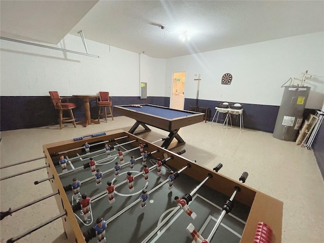 141 Summer Place Loop, Clermont, FL 34714 - rec room featuring electric water heater, concrete block wall, and billiards
