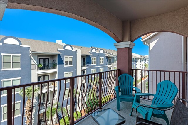 4862 Cayview Ave Unit 407, Orlando, FL 32819 - balcony featuring a residential view