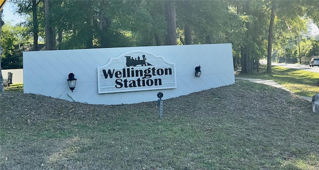 view of community / neighborhood sign