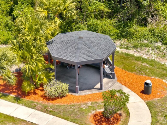 997 Lake Berkley Dr, Kissimmee, FL 34746 - view of garage