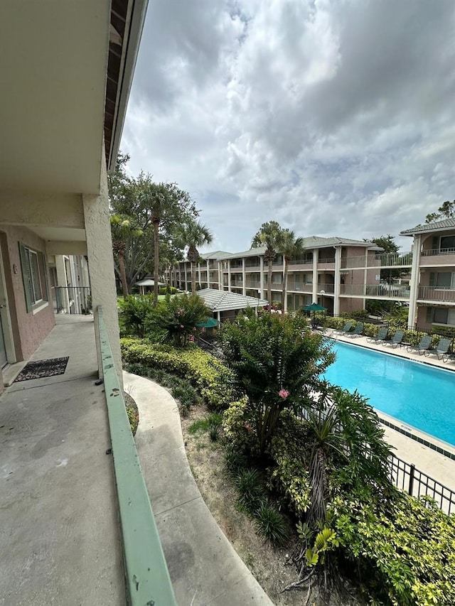 131 Water Front Way Unit 220, Altamonte Springs, FL 32701 - view of community pool