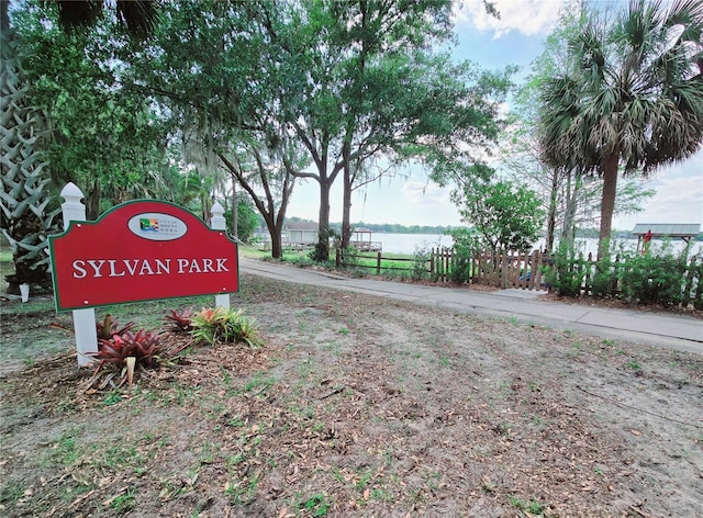 905 W 11th Ave, Mount Dora, FL 32757 - view of street