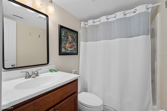 4820 Conway Rd Unit 130, Orlando, FL 32812 - bathroom with toilet, vanity, and shower / bath combo with shower curtain