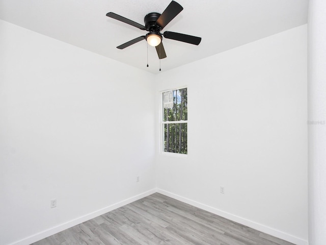 7744 Sun N Lake Blvd, Sebring, FL 33872 - unfurnished room featuring ceiling fan, baseboards, and light wood-style flooring