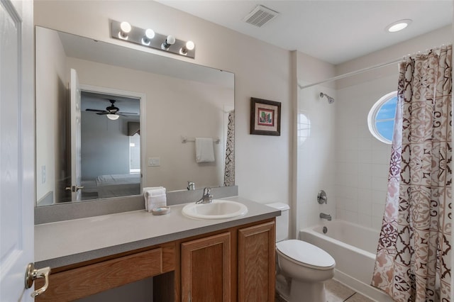 301 Rosso Dr, Davenport, FL 33837 - full bath featuring shower / bathtub combination with curtain, visible vents, vanity, and plenty of natural light