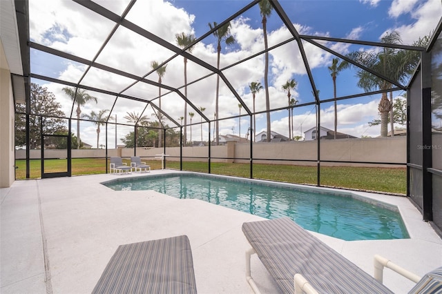 view of pool featuring a fenced in pool, a patio, and a lanai