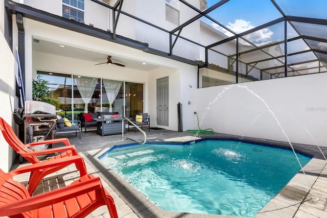 313 Captiva Dr, Davenport, FL 33896 - swimming pool featuring a patio, area for grilling, and a ceiling fan