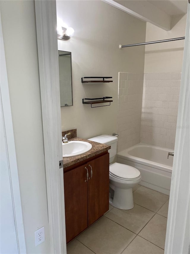 1837 Club Cir Unit 1837, Lakeshore, FL 33854 - full bath featuring tile patterned floors, vanity, toilet, and  shower combination