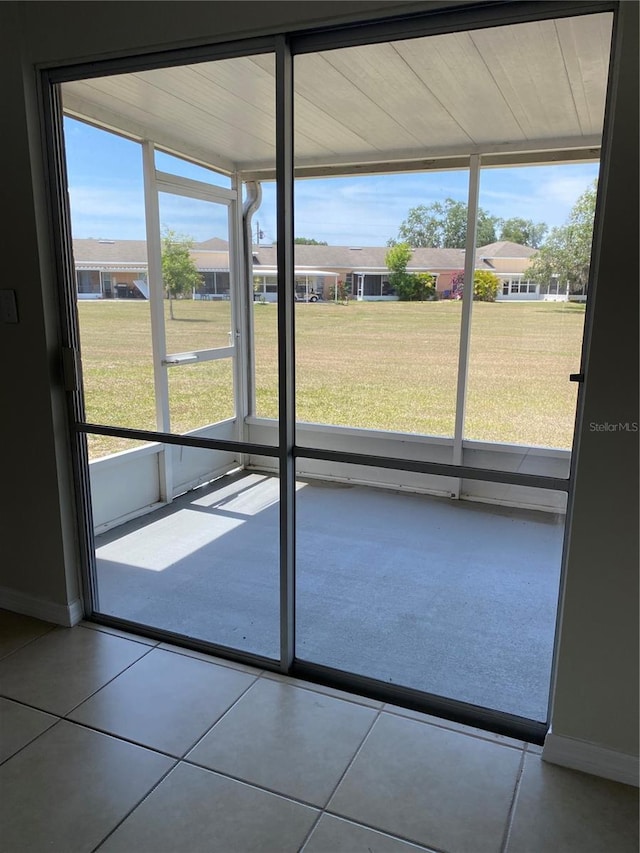 1837 Club Cir Unit 1837, Lakeshore, FL 33854 - unfurnished sunroom featuring plenty of natural light and a residential view