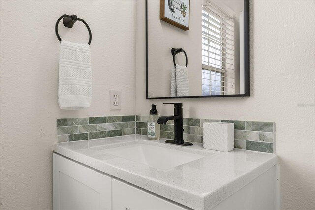 4722 Flagler Beach Way, Kissimmee, FL 34746 - bathroom featuring vanity