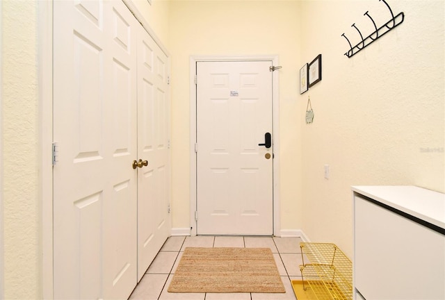 2778 Almaton Loop Unit 403, Kissimmee, FL 34747 - entryway featuring light tile patterned flooring