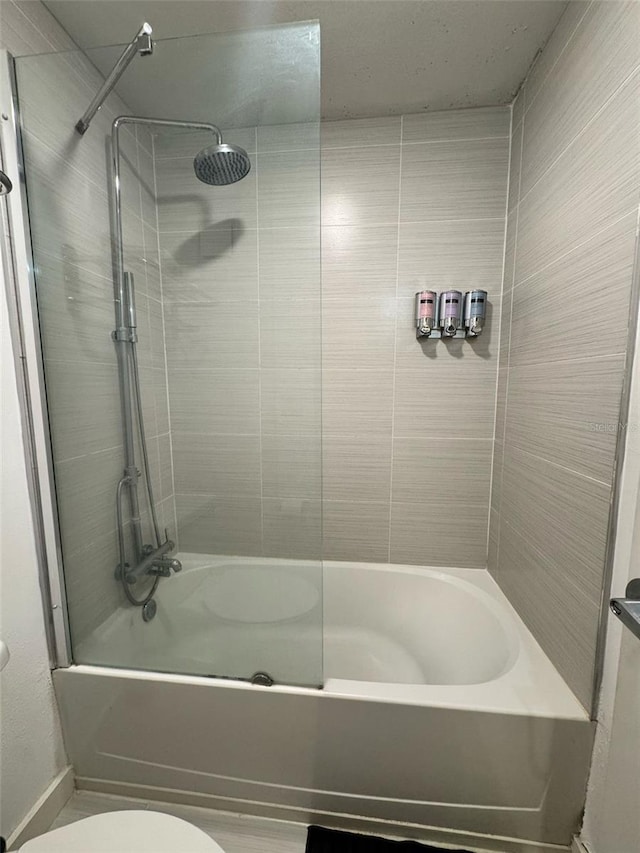5245 W Irlo Bronson Memorial Hwy Unit 276, Kissimmee, FL 34746 - bathroom featuring shower / bath combination and toilet