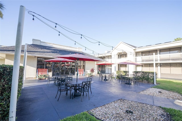 5245 W Irlo Bronson Memorial Hwy Unit 276, Kissimmee, FL 34746 - view of patio / terrace with outdoor dining area