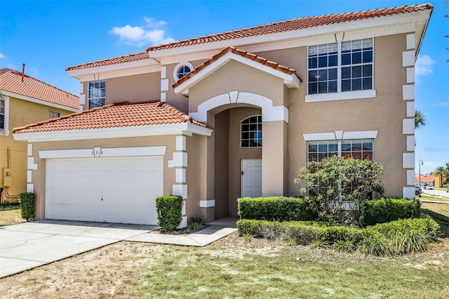 209 Rosso Dr, Davenport, FL 33837 - view of front facade featuring stucco siding, a tile roof, an attached garage, and driveway