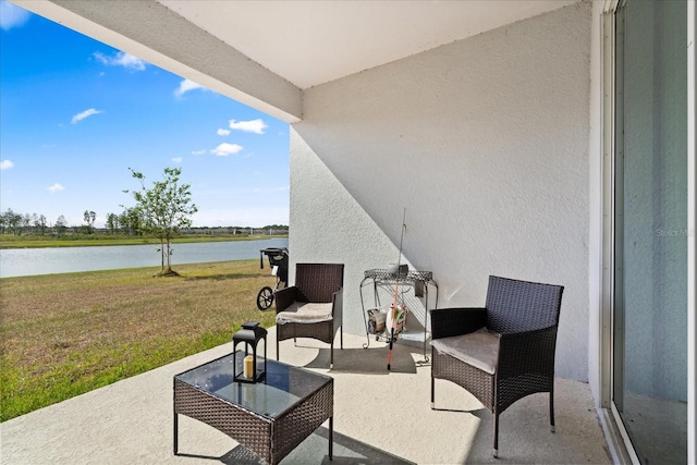 2156 Merrybells Dr, Kissimmee, FL 34746 - view of patio with a water view