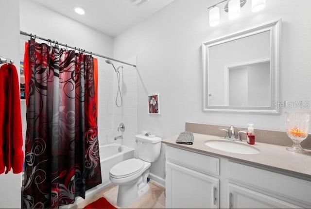 1231 Sandwedge St, Davenport, FL 33896 - full bath with vanity, tile patterned floors, toilet, and shower / tub combo